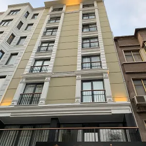 Grand Iska Palace فندق